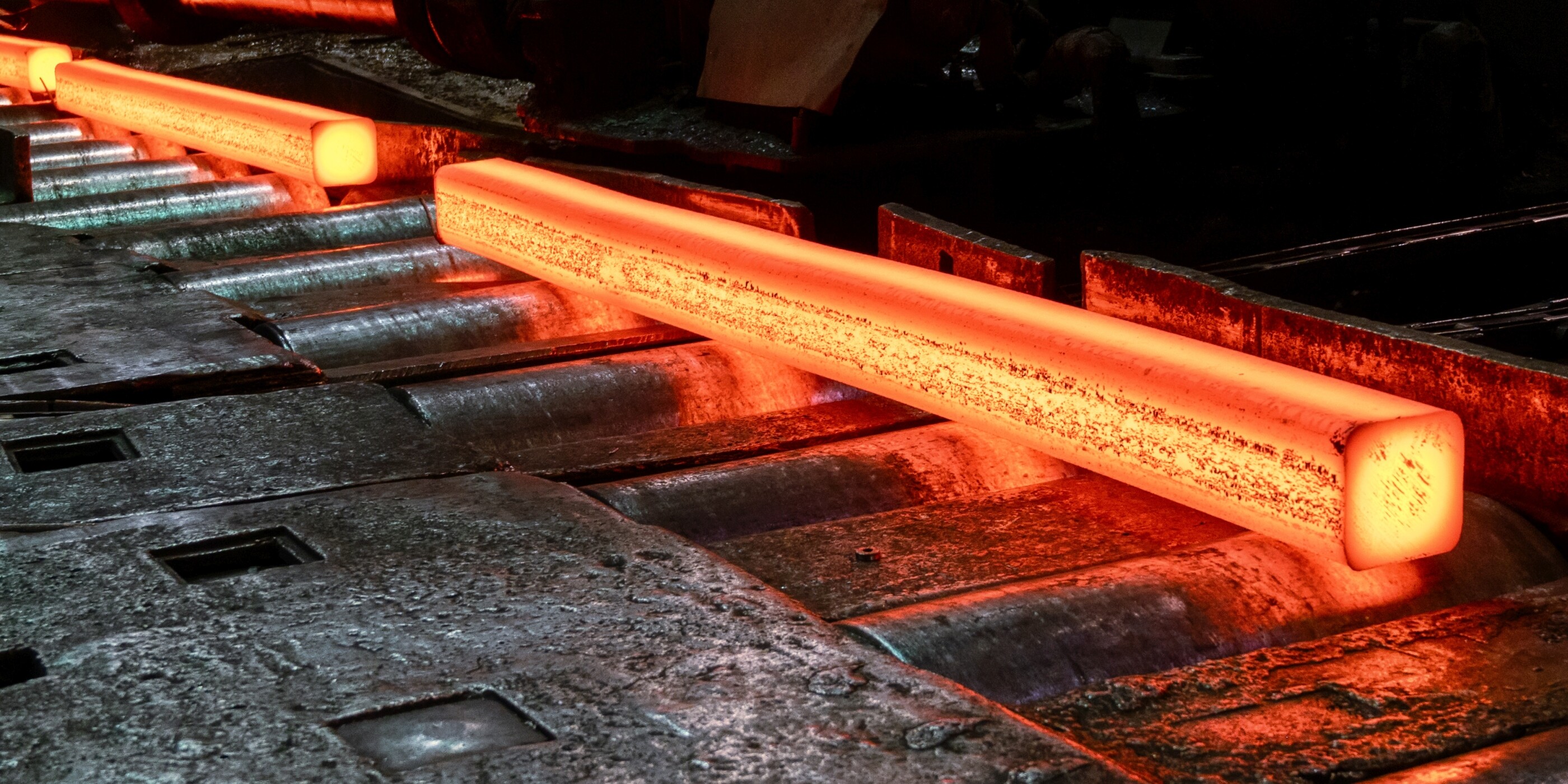 glühender Stahlträger