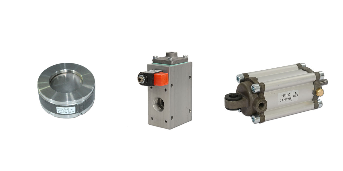 Control equipment for water injected screw compressors Control equipment for water injected screw compressors